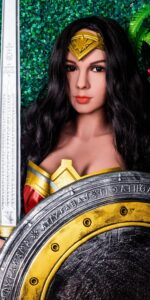 Realistik Manken Wonder Woman