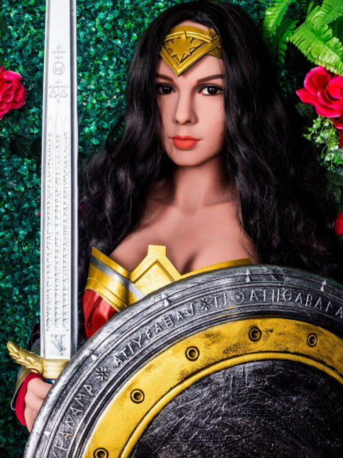 Realistik Manken Wonder Woman